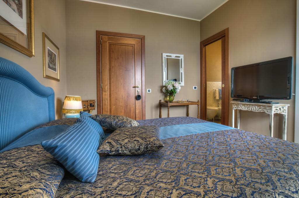 La Volpe Dorata Bed and Breakfast Stresa Exteriör bild